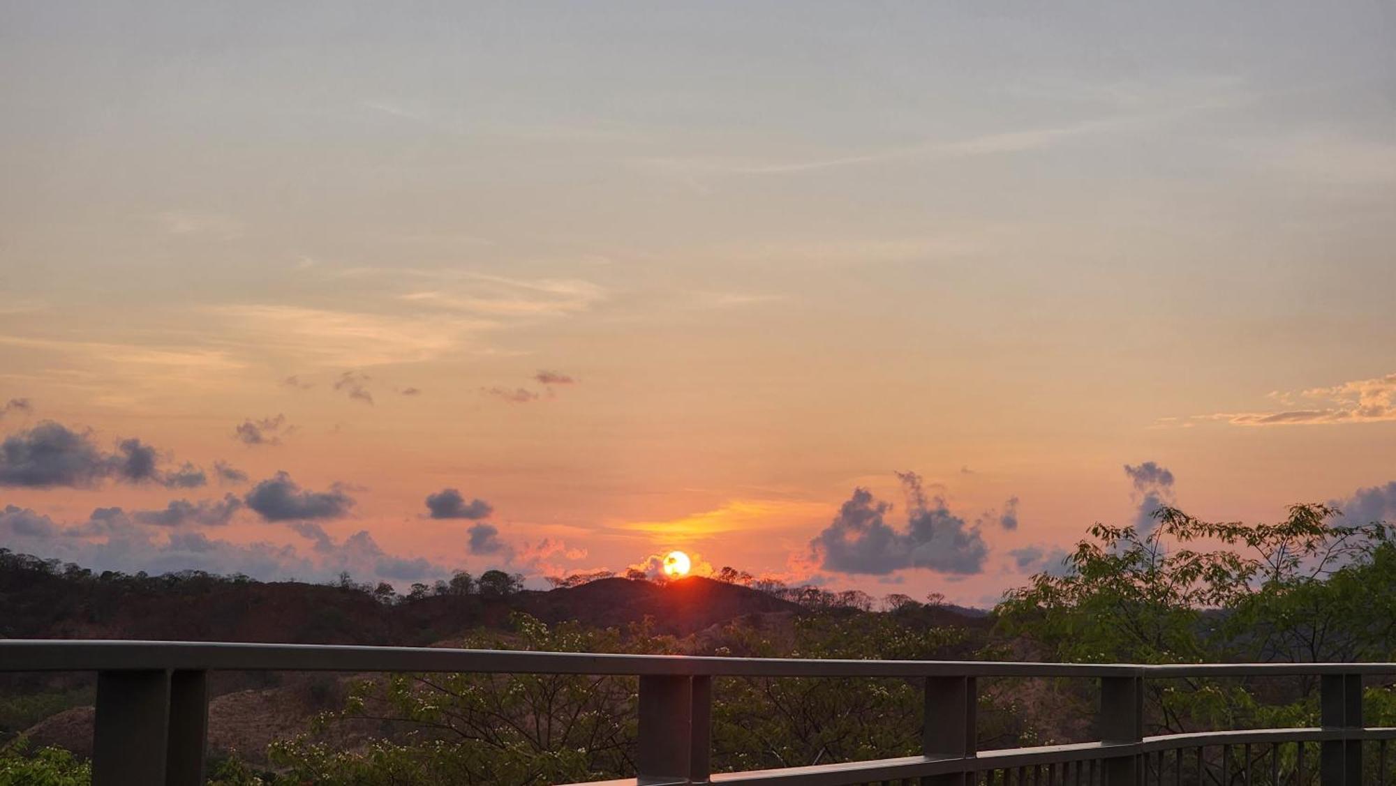 Suitree Experience Hotel Sardinal エクステリア 写真